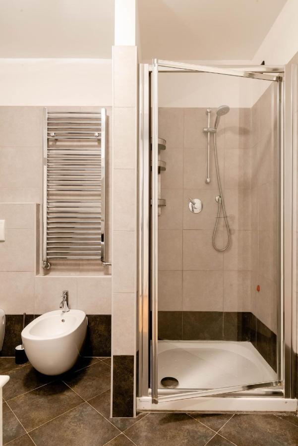 Central Studio Apartment - 24H Self Checkin ミラノ エクステリア 写真